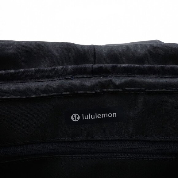 Lululemon Wunderlust Backpack 14L Navy Blue - Picture 13 of 16